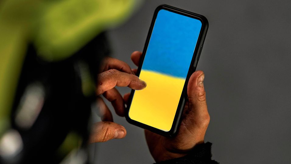 Mobilkunder i Ukraina kan nå bruke alle de tre mobiloperatørene i landet, uten ekstra kostnad, og dermed få dekning flere steder.