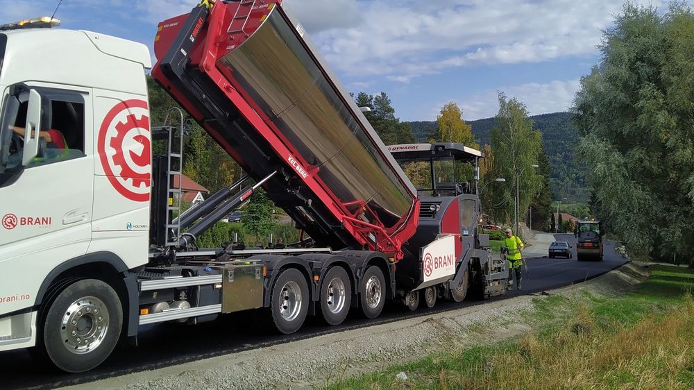 Fire nye asfaltkontrakter i Vestland fylke på til sammen 140.000 tonn