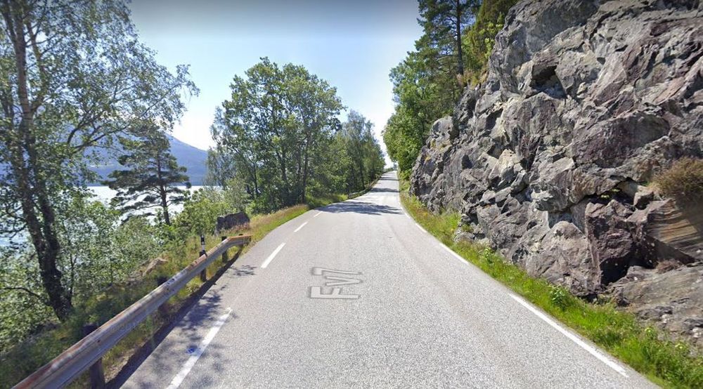 I dette området - sør for Kvanndal - skal veien utbedres på to strekninger.