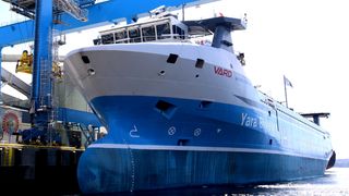 Yara Birkeland i ordinær drift: Det autonome skipet seiler med mannskap og los