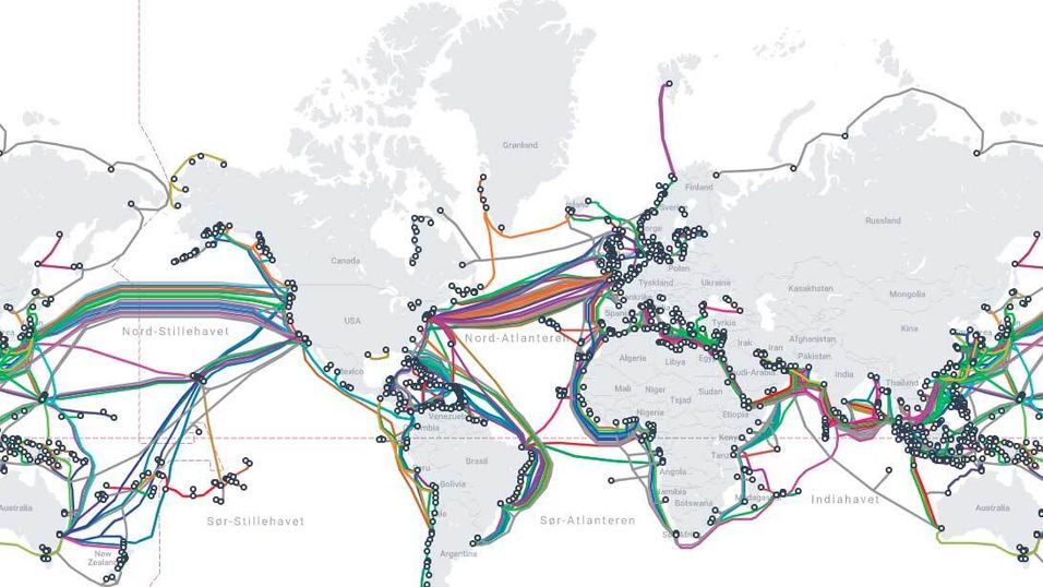Her er et verdenskart fra Telegeography. Deres årlige rapport ser på trafikken i fibernettene, samt størrelsen på datasentre og utviklingen av skytjenester. 