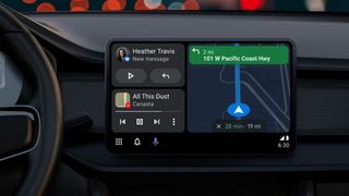 Android Auto med nytt, oppsplittet brukergrensesnitt.