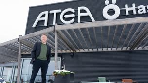 Sjef for Atea Norge Ole Petter Saxrud på takterassen til selskapets kontorer i Oslo