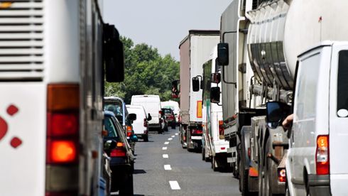 EUs miljøbyrå roper varsko: Utslippene i transportsektoren må ned
