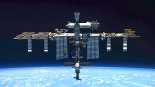 Russland og USA har hatt astronauter på Den internasjonale romstasjonen siden 1998. Etter 2024 vil samarbeidet ta slutt, melder russiske myndigheter.