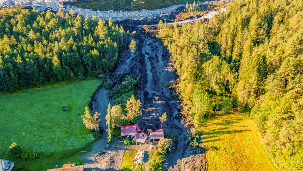 Raset som i begynnelsen av september traff et hus i Valsøyfjorden i Heim kommune i Trøndelag, tok ett menneskeliv.