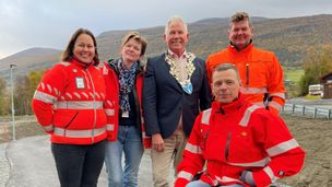 Jubel for åpning av ny gang- og sykkelvei ved E6 Driva-Hevle