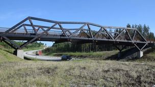 Sundbyveien bru i Eidsvoll må forsterkes før den kan åpne