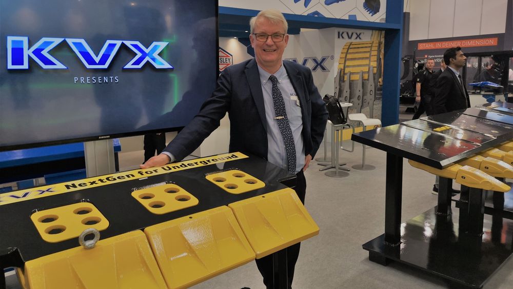 Administrerende direktør Carsten Bo Andersen på KVX-standen på Bauma i Munchen denne uka.