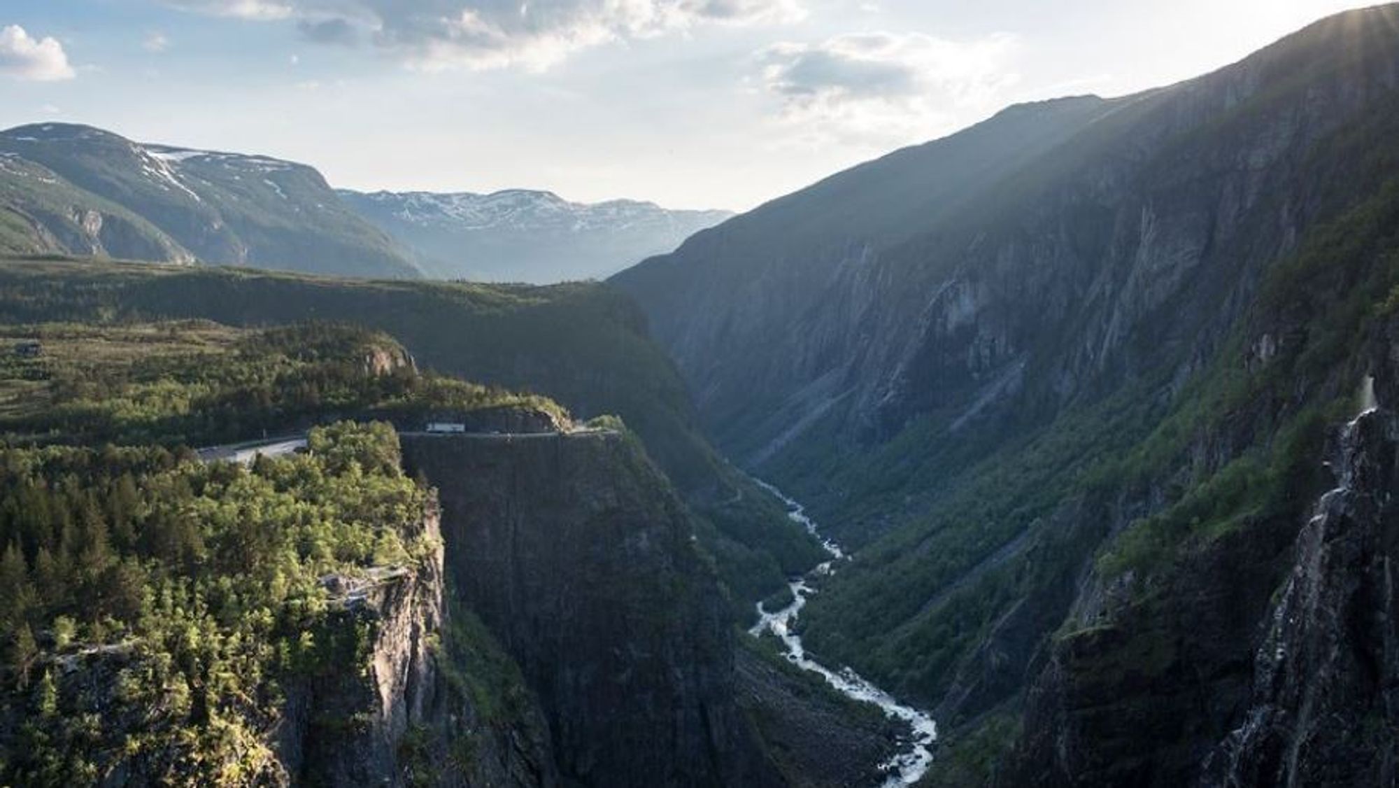Vøringsfossen er en av Norges viktigste og mest besøkte turistattraksjoner. 