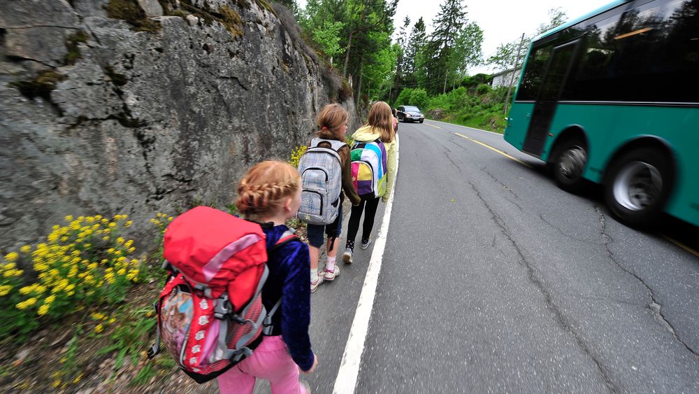 Det er et skrikende behov etter bedre sikring av skoleveier rundt om i norske kommuner.