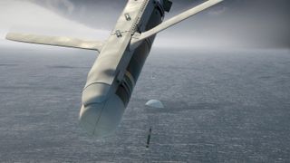 Nå kan P-8 Poseidon angripe ubåter fra stor høyde. Men Forsvaret snakker ikke høyt om våpen på norske fly