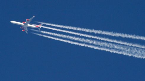 Karbonmangel truer utslippskutt fra fly