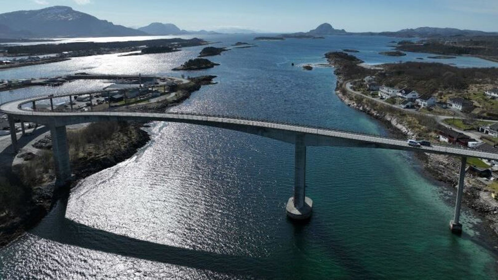 Brønnøysund bru trenger utbedring.