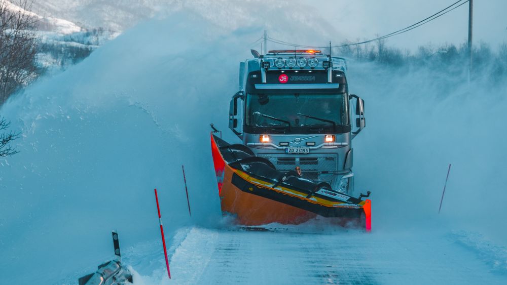 Fire firmaer vil ha driften av 51 kilometer fylkesvei i Finnmark