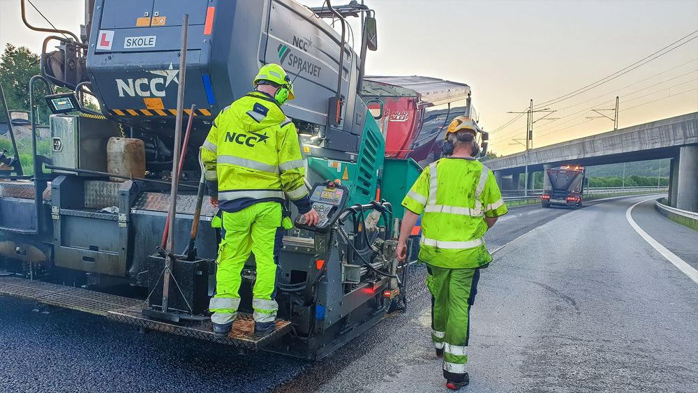 NCC skal legge asfalt i Møre og Romsdal for Statens vegvesen