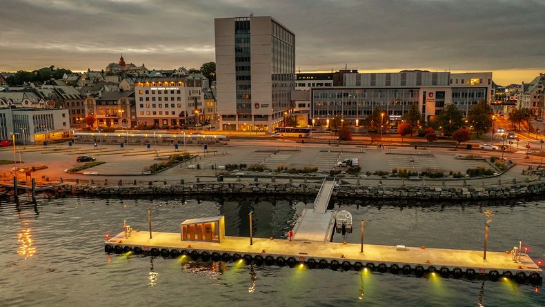 Here is the jetty from Ulstein Betong Marine outside Alesund Town Hall.  There are underwater chambers here that are not visible on the surface.