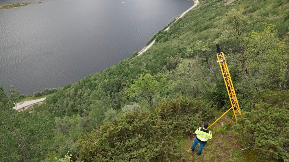 Tinnsjøveien og Lauvjuv sikres med Cautus Geos nyutviklede geofon og akselrometeranlegg for automatisk overvåkning og varsling.