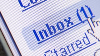 Denne funksjonen kan forhindre svindel med e-postadresser